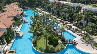 Lake House Unterkünfte im Villenstil mit Swimmingpool im Ela Excellence Resort Belek