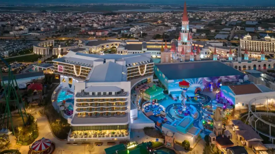 Überblick über den Themenbereich Nickelodeon Land im Freizeitpark The Land of Legends